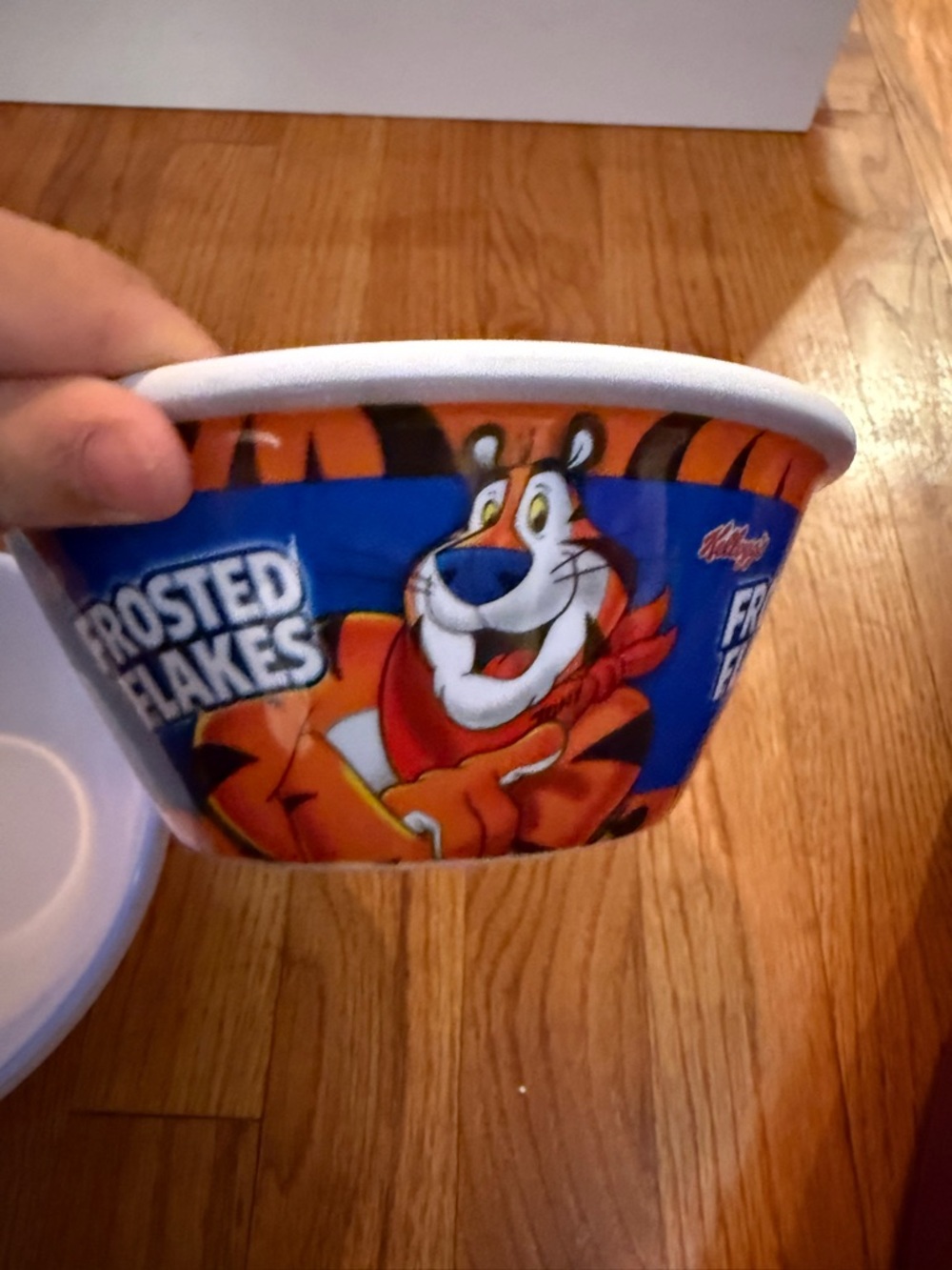 Tony The Tiger Kellogg's Frosted Flakes 2007 Cereal Bowls Set Of 2 Melamine